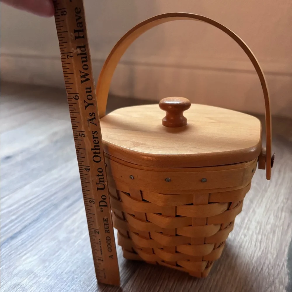 Longaberger Handwoven Lidded Basket Handle Liner Insert Cottage Kitchen Decor